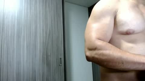 jhon_walkersky online show from July 23, 2026, 2:20 am