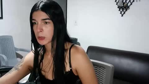 jhonanjessy online show from April 11, 2026, 4:06 am