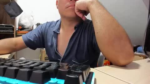 Snapshot of jhonatan_morales_s chatting on November 21, 2025, 4:11 am jhonatan_morales_s online show from November 21, 2025, 4:11 am