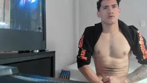 Snapshot of jhonduglas chatting on December 17, 2025, 5:41 pm jhonduglas online show from December 17, 2025, 5:41 pm