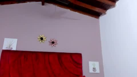 Snapshot of jhonjairo85 chatting on February 25, 2025, 10:04 am Jhon online show from February 25, 2025, 10:04 am