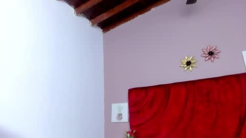 Snapshot of jhonjairo85 chatting on March 4, 2025, 10:24 am Jhon online show from March 4, 2025, 10:24 am