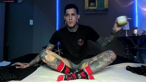 jhonny_ackerman online show from March 14, 2026, 1:01 am