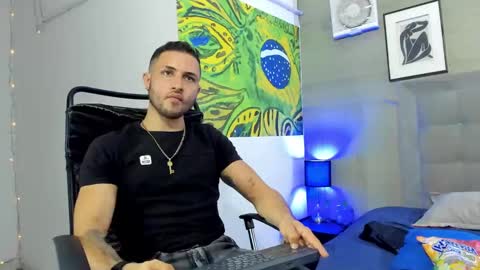 Snapshot of jhonny_flames7 chatting on September 10, 2025, 4:12 am jhonny online show from September 10, 2025, 4:12 am