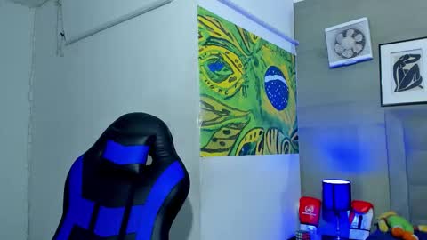 jhonny online show from November 24, 2025, 4:12 am