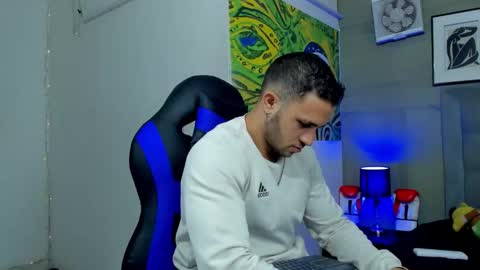 jhonny online show from November 29, 2025, 8:23 pm