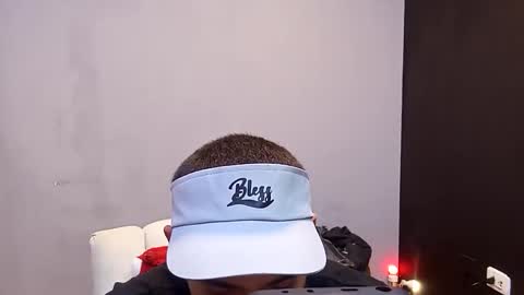 jhonny_thes28 online show from January 6, 2026, 1:42 am