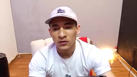 jhonny_thes28 online show from January 7, 2026, 9:12 am