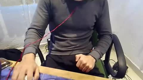 jhonnygoldendick online show from December 3, 2024, 10:51 pm