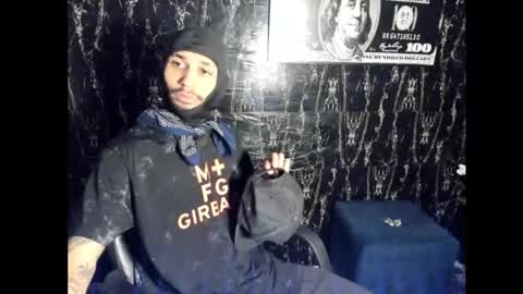 Snapshot of jhonson821 chatting on November 25, 2025, 9:09 am jhonson821 online show from November 25, 2025, 9:09 am