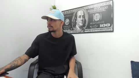 Snapshot of jhonson821 chatting on November 30, 2025, 8:40 am jhonson821 online show from November 30, 2025, 8:40 am