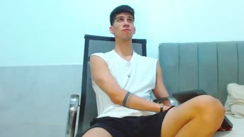 jhony_sex3 online show from June 20, 2026, 9:34 am