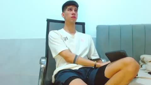 jhony_sex3 online show from June 25, 2026, 8:08 am