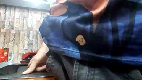 Snapshot of jhosuamoore chatting on December 3, 2025, 8:40 pm Jhosuamoore online show from December 3, 2025, 8:40 pm