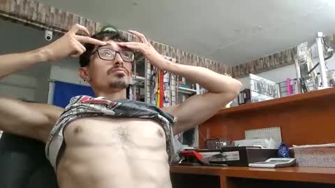 Snapshot of jhosuamoore chatting on May 29, 2026, 8:18 pm Jhosuamoore online show from May 29, 2026, 8:18 pm