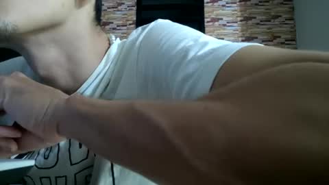 jhosuamoore2 online show from November 3, 2025, 3:24 pm