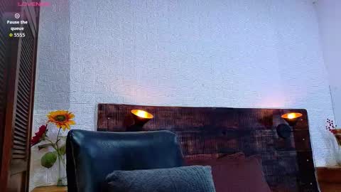 jhosuavega online show from November 16, 2025, 12:49 am