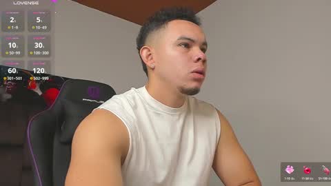 Snapshot of jhotta_foxx chatting on March 1, 2025, 9:07 am Jhonatan80 online show from March 1, 2025, 9:07 am
