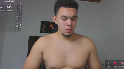 Snapshot of jhotta_foxx chatting on September 24, 2025, 7:01 am Jhonatan80 online show from September 24, 2025, 7:01 am