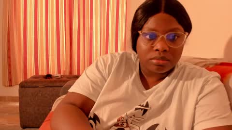 Snapshot of jhoxy_m chatting on December 4, 2024, 3:32 pm Hello iam hoxy ready to get wet online show from December 4, 2024, 3:32 pm