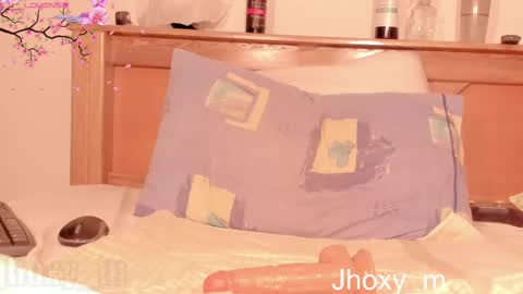 Snapshot of jhoxy_m chatting on February 12, 2025, 3:07 am Hello iam hoxy ready to get wet online show from February 12, 2025, 3:07 am