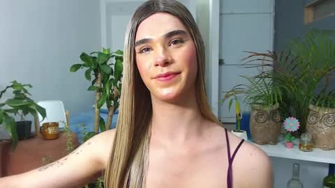 Jhuan Nhez online show from April 5, 2026, 3:36 am