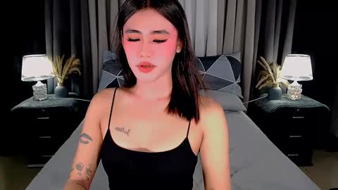 Snapshot of jhuliana_and_charles_room chatting on September 16, 2025, 3:18 am jhuliana_and_charles_room online show from September 16, 2025, 3:18 am