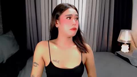 Snapshot of jhuliana_and_charles_room chatting on October 26, 2025, 5:13 am jhuliana_and_charles_room online show from October 26, 2025, 5:13 am