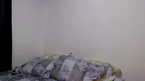 Snapshot of jia_miller02 chatting on January 15, 2025, 10:02 pm Emma online show from January 15, 2025, 10:02 pm