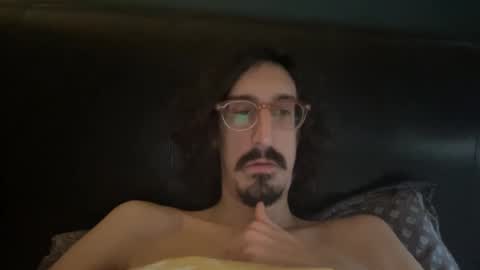 Snapshot of jiggz1986 chatting on January 19, 2025, 10:06 am Jigz1986 online show from January 19, 2025, 10:06 am