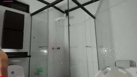 jilary__clinton online show from January 7, 2026, 2:14 am