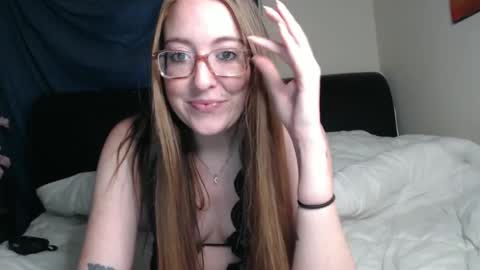 jilliangiselle online show from January 14, 2025, 4:36 am