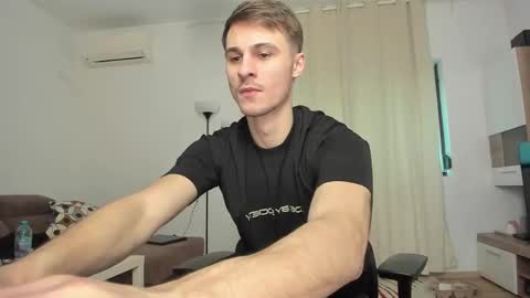 Snapshot of jimmys_style chatting on February 10, 2025, 1:33 pm AlphaJimmy online show from February 10, 2025, 1:33 pm