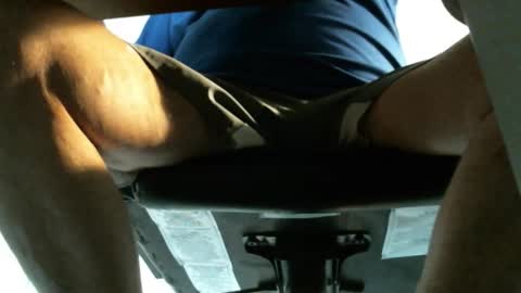 jimwellhung online show from March 11, 2026, 3:23 am