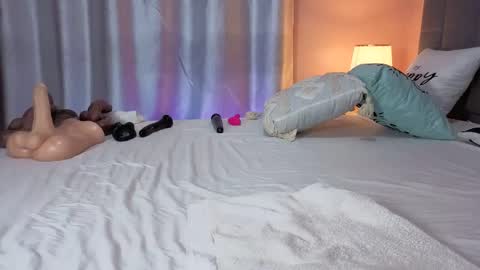 Snapshot of jinglefancypuff chatting on February 18, 2026, 1:01 am jinglefancypuff online show from February 18, 2026, 1:01 am