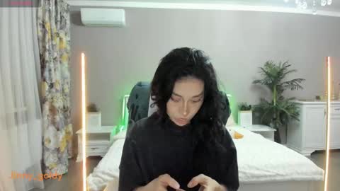 MY NEW INSTA jinny goldy online show from February 12, 2025, 3:16 pm