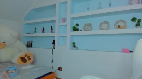 Snapshot of jisselle chatting on January 5, 2026, 5:27 pm Juliee online show from January 5, 2026, 5:27 pm