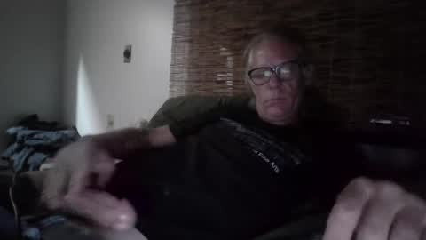 jizzmitten5 online show from September 19, 2025, 2:02 am