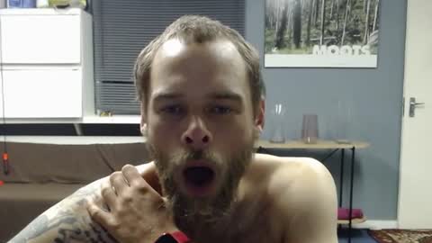 JamesJan van Rebel online show from November 4, 2025, 2:43 am