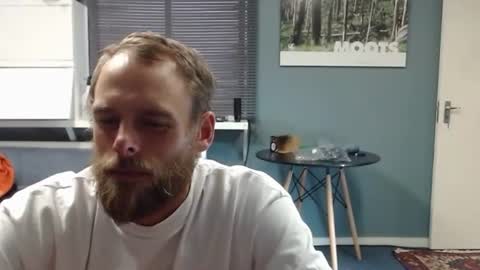 Snapshot of jjameson41 chatting on December 17, 2025, 1:50 pm JamesJan van Rebel online show from December 17, 2025, 1:50 pm