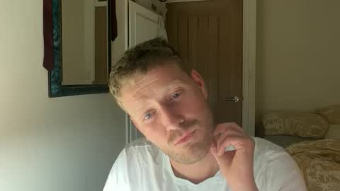 jjjamesxx online show from September 9, 2025, 12:21 am