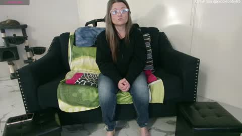 Snapshot of jjjust4fun1985 chatting on December 12, 2024, 10:42 pm Nicole Allen online show from December 12, 2024, 10:42 pm