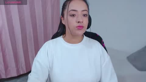 Julieta online show from March 3, 2025, 12:48 am