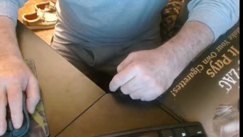 Snapshot of jksurf chatting on December 4, 2025, 12:58 pm me online show from December 4, 2025, 12:58 pm