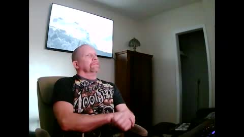 Snapshot of jlouton01 chatting on September 30, 2025, 2:33 pm kilroy online show from September 30, 2025, 2:33 pm