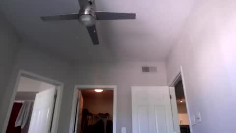 jmeaty5 online show from October 15, 2025, 6:19 pm