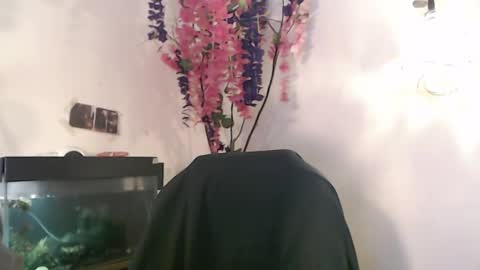 Snapshot of jnick_21 chatting on December 6, 2024, 4:17 pm Nick online show from December 6, 2024, 4:17 pm