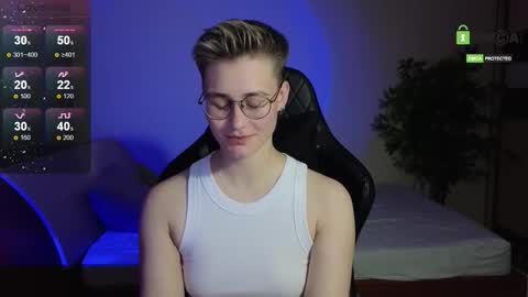 Snapshot of joan_night chatting on September 17, 2025, 6:42 pm J online show from September 17, 2025, 6:42 pm