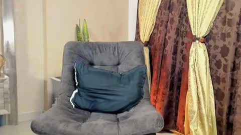 Snapshot of joan_saenz chatting on February 24, 2025, 4:16 am JOAN SAENZ online show from February 24, 2025, 4:16 am