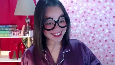 Joana online show from October 18, 2025, 8:42 pm